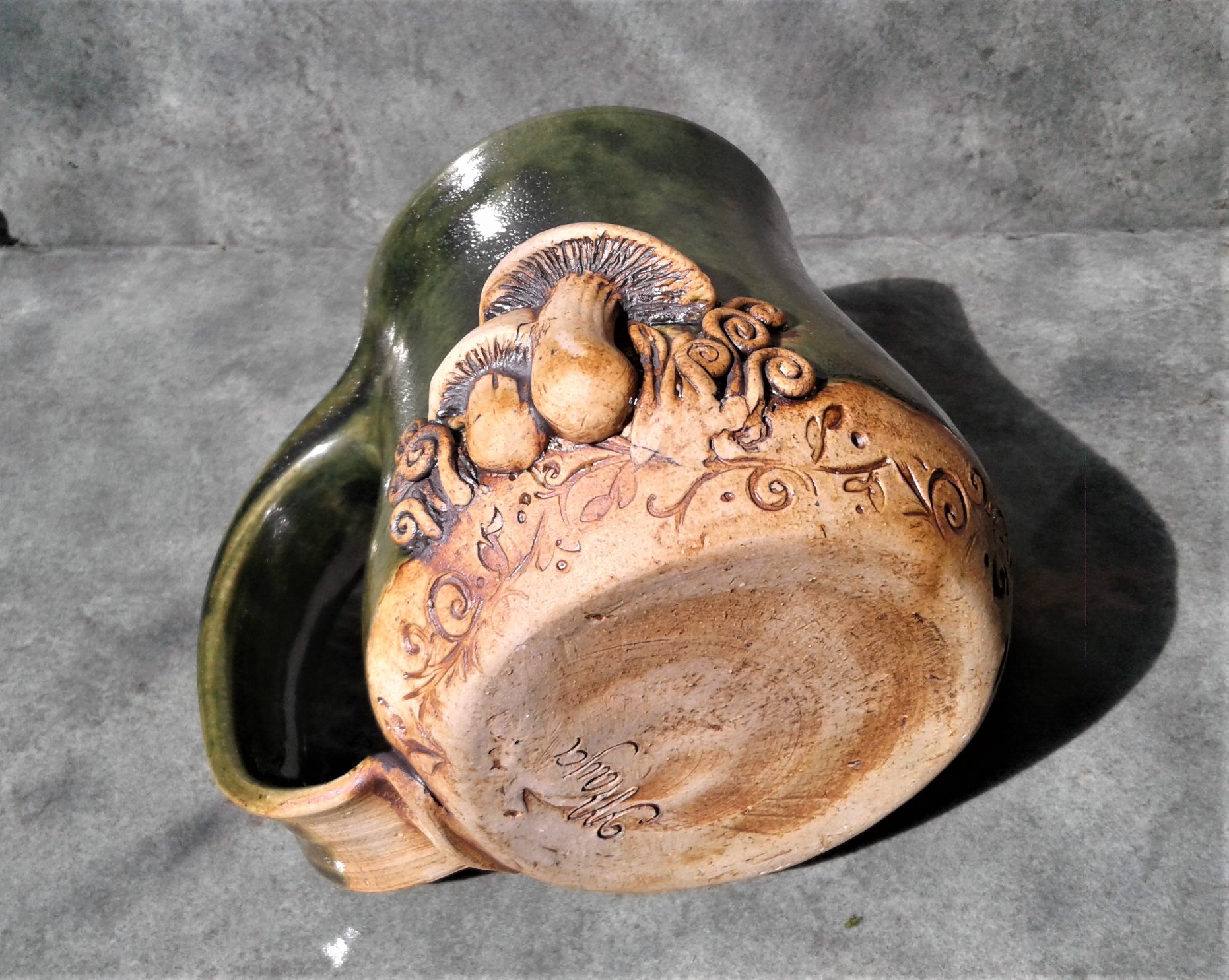 Green Mushroom Mug with Iron Oxide Mushrooms
