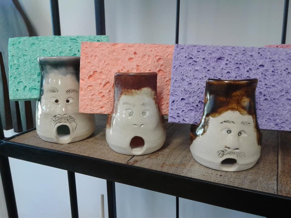 Fun Faced Sponge Holders that Drain
